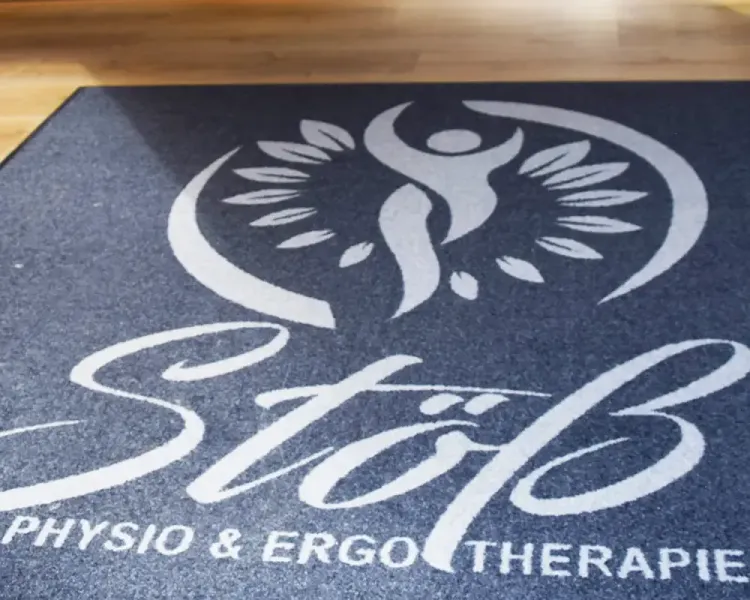 Sauberlaufmatte mit dem Logo „Stöß Physio- & Ergotherapie“